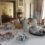 Domaine De Puyrousse ベッド・アンド・ブレックファスト