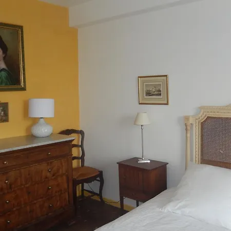 Domaine De Puyrousse 3*