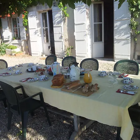 Domaine De Puyrousse Frühstückspension Ribérac