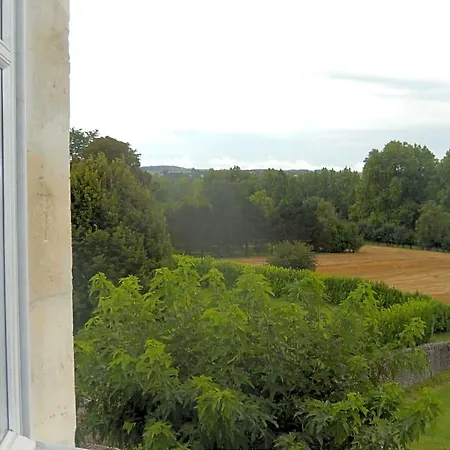 Domaine De Puyrousse Bed and breakfast