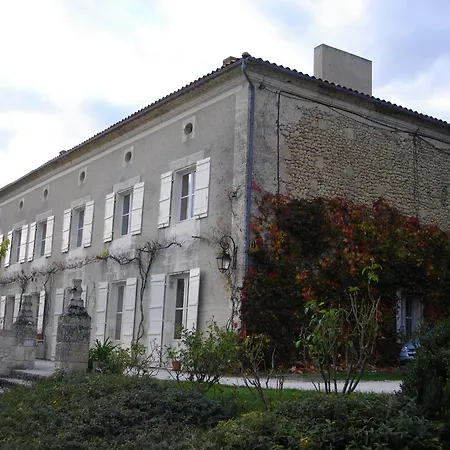 ベッド・アンド・ブレックファスト Domaine De Puyrousse Ribérac