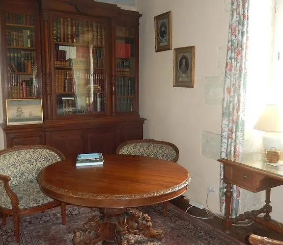 Domaine De Puyrousse Bed & Breakfast