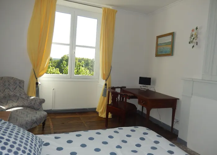 Bed & Breakfast Domaine De Puyrousse